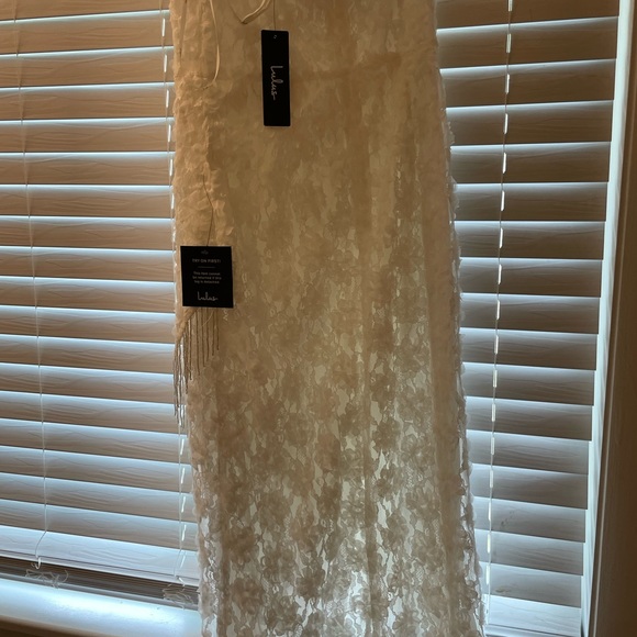Brand new with tags size small lulus midi dress. White. - Picture 2 of 3